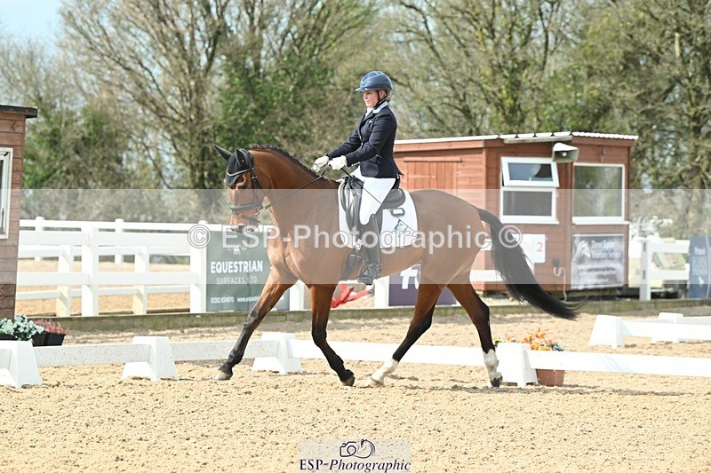 250403-103315-01454 - 036-Abbie.Newbury-Seagry.Viceroy