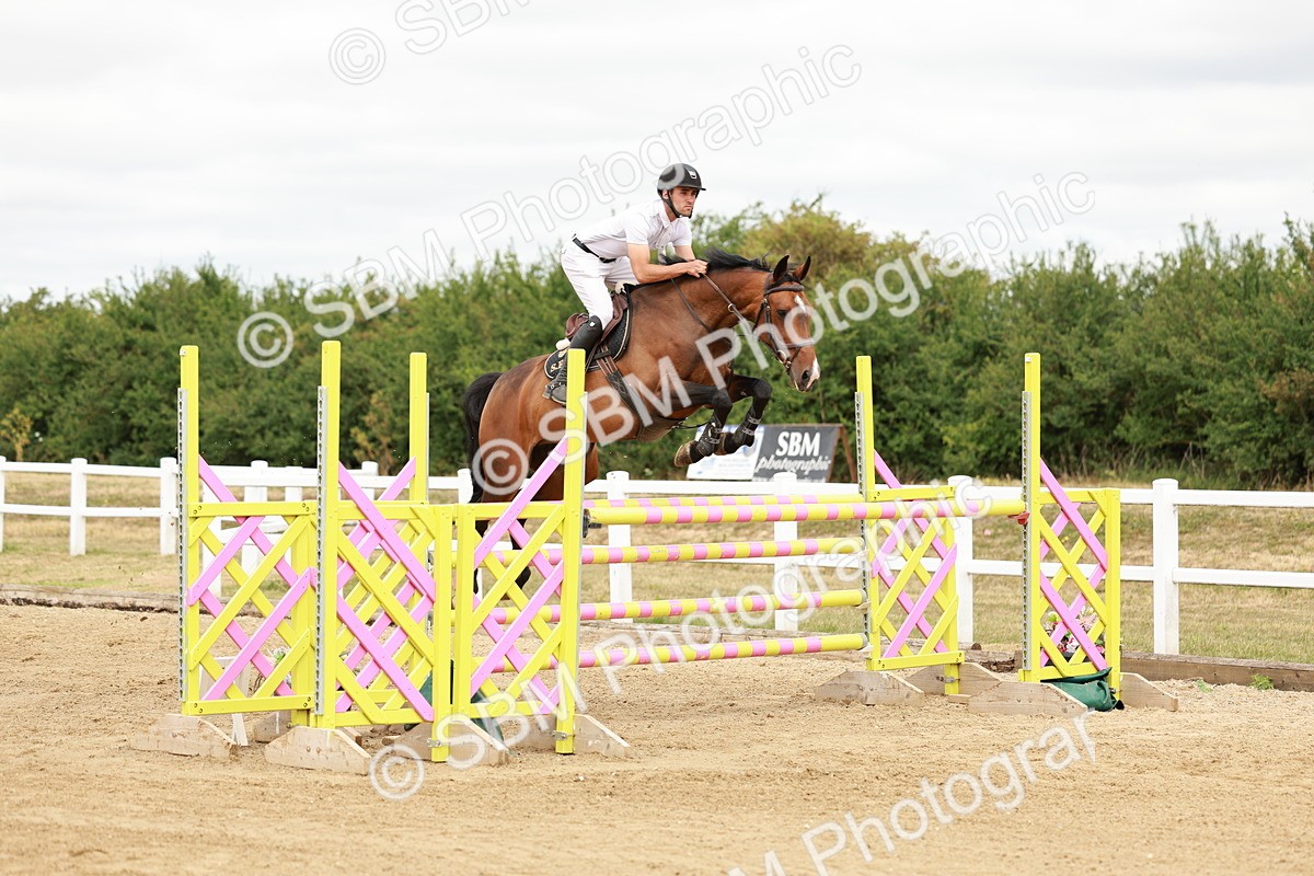 SBM_017339 - Class 21 - Senior Newcomers Championship 2d Rd