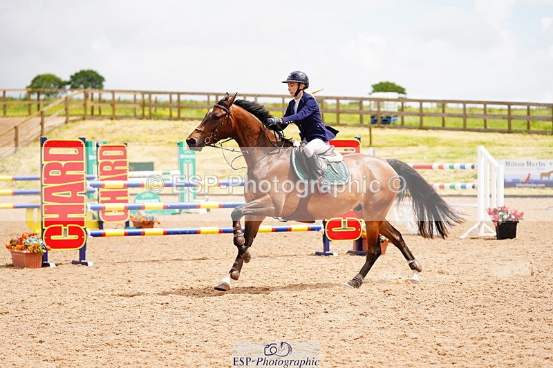240526A-121414-07999 - Cls 26 Chard Equ 1.05m and 1.10m Grand Prix