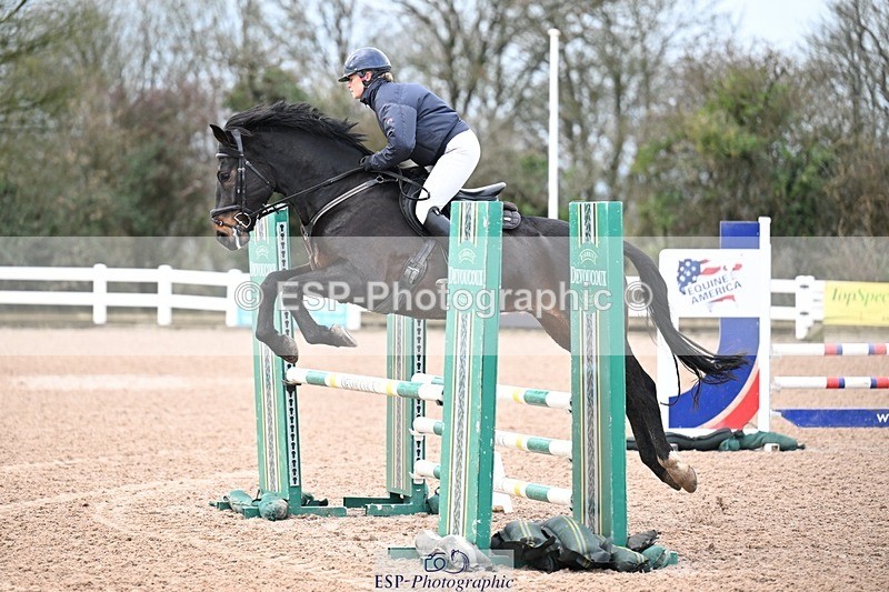 251205-095538-00082 - Cls 2 Snr British Novice and 90cm