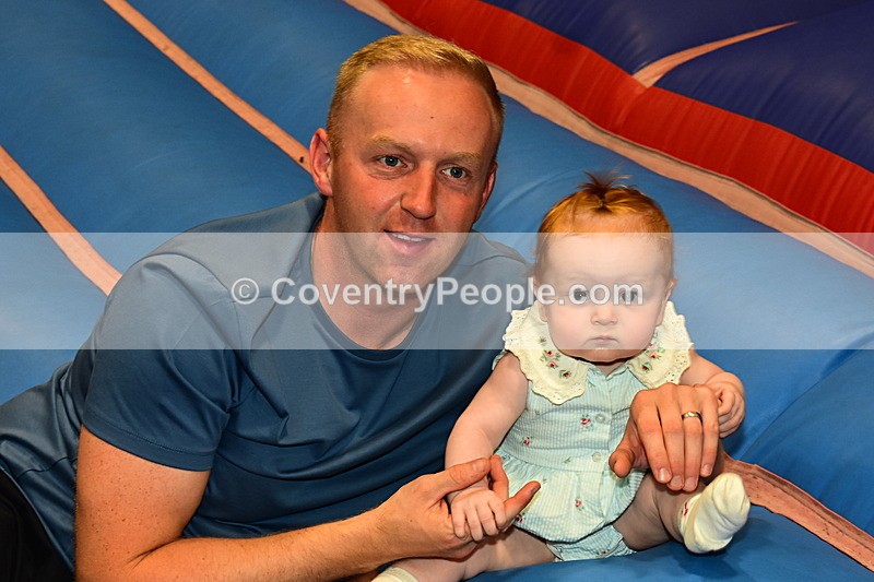 CON-703 - Joey and Ella