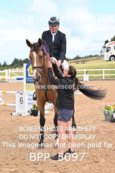 BPP_5097 - CLASS 7 THURS Redpost Equestrian Senior Foxhunter/1.20m Open