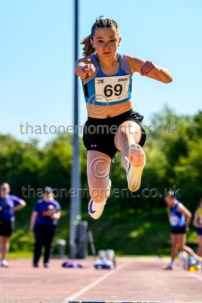 West25Sat-919048 - Field Female