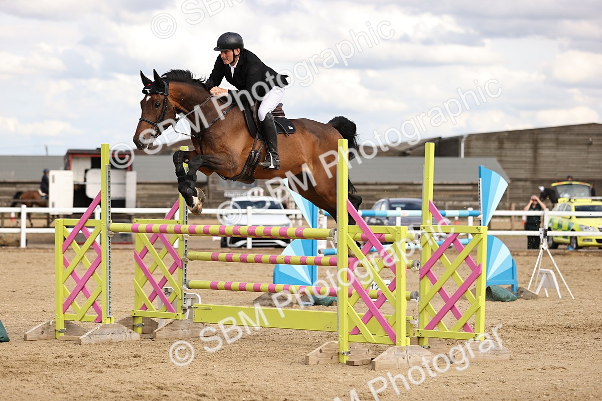 SBM_003799 - Class 13 - Senior Foxhunter - 1.20m