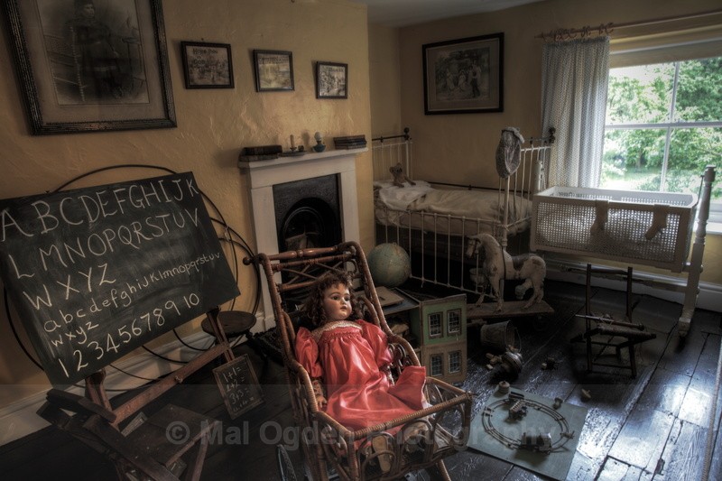 Victorian Nursery - Interiors (HDR)