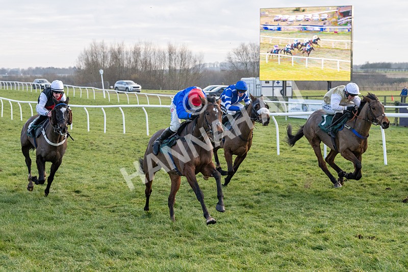 220125-Race 4-Komedy Kicks-3 - Race 4