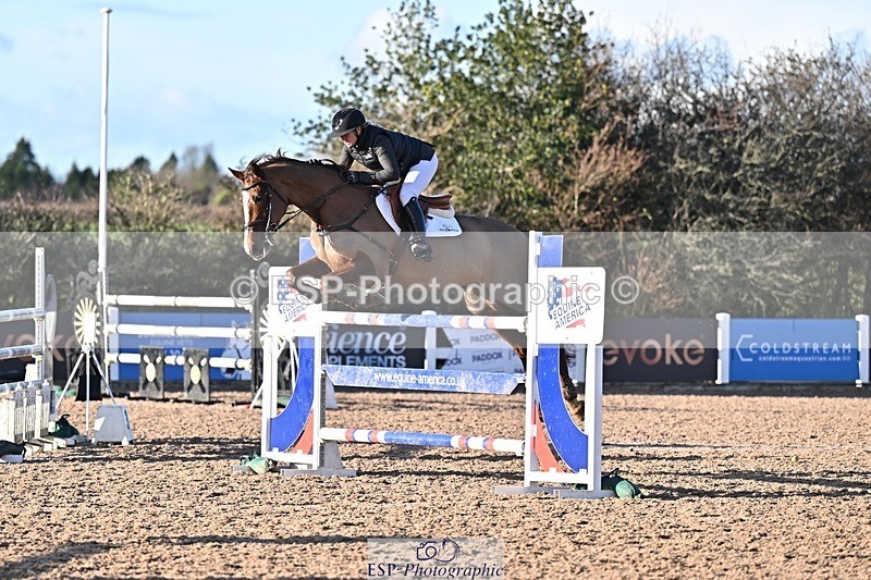 251203-135323-00740 - Cls 5 Foxhunter and 1.20m Open