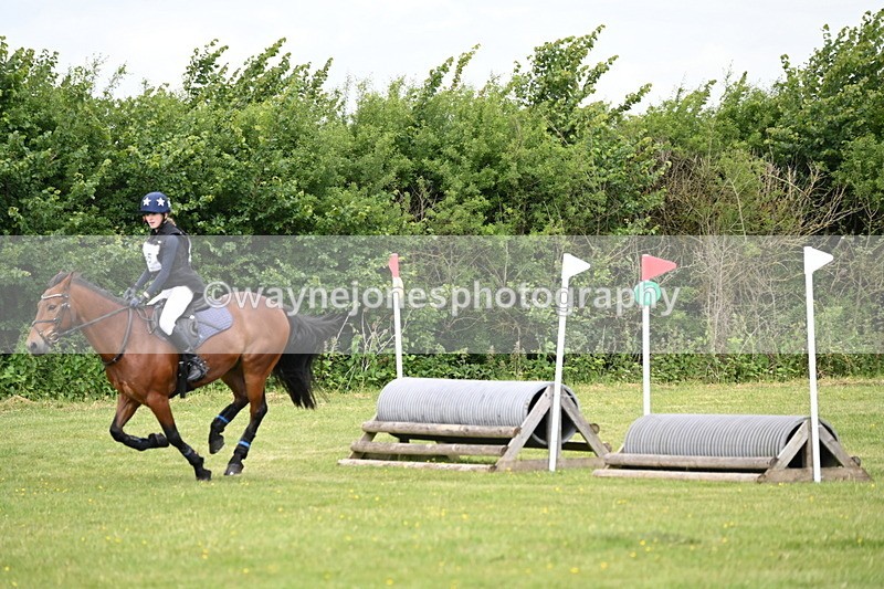 WJ6_3566 - Class 5 80cm Pairs