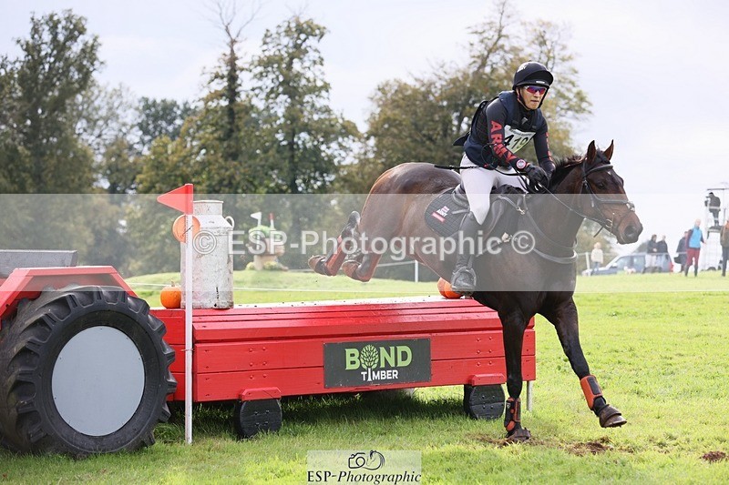 231021-131028-17106 - 419-RL.SHIVA-Brian.Leung-SC+XC