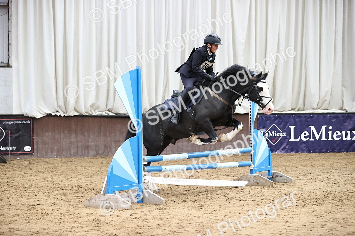 SBM_001598 - Class 5 - Henlow Veterinary Hospital 70cm