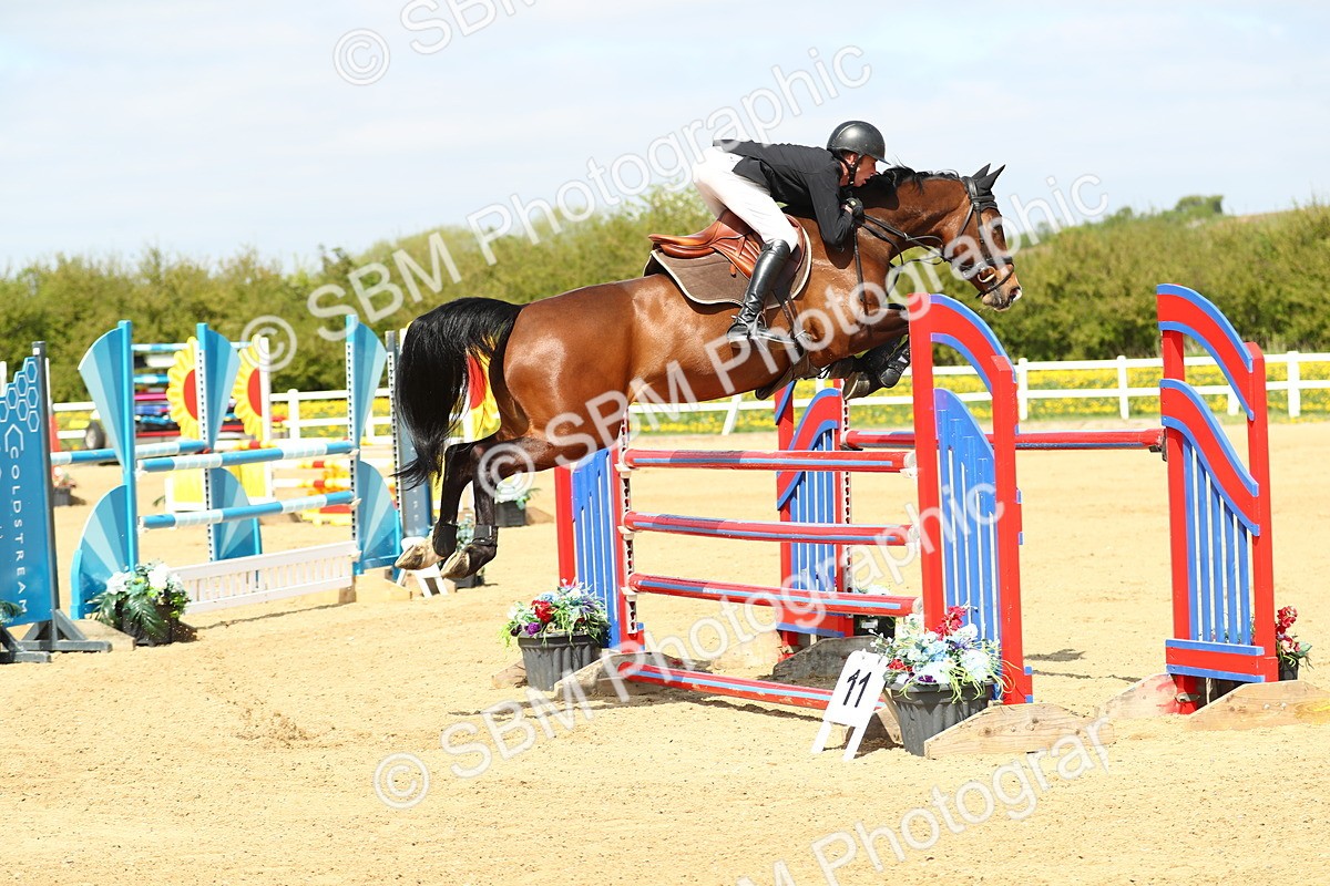 SBM_001268 - Class 5 - Senior Foxhunter 1.20m