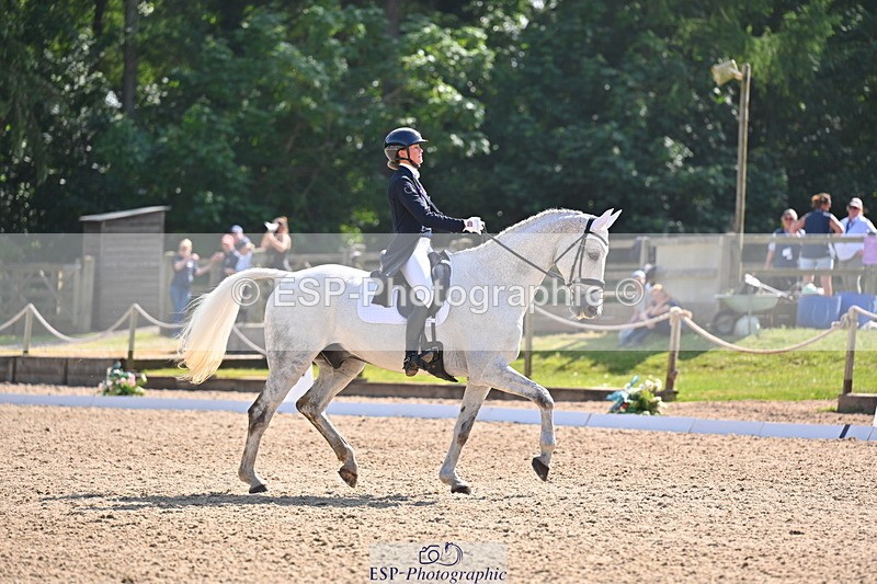 250523A-163914-08303 - A-066-Jemima.Howden-MONBEG.WHISPER