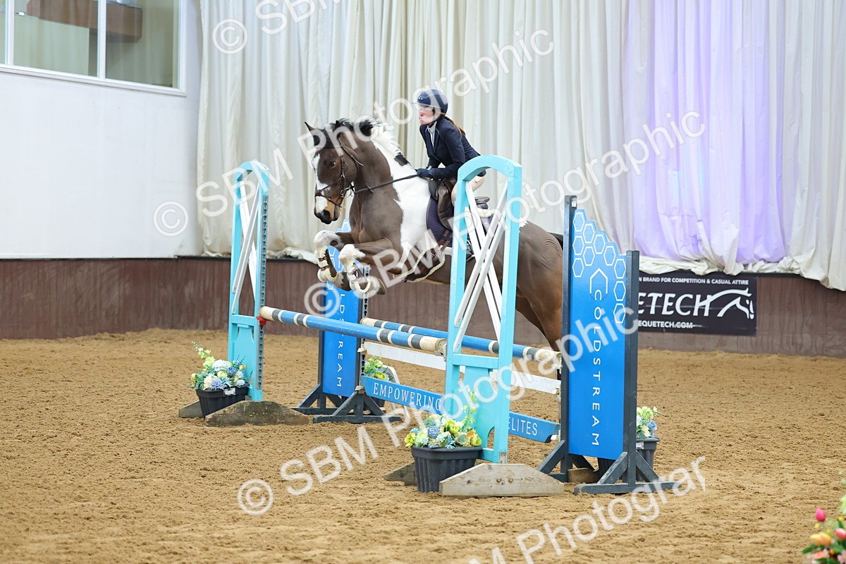 SBM_009904 - Class 21 - Nupafeed Supplements Senior Discovery/ 1m Open - First Round (1.00m)