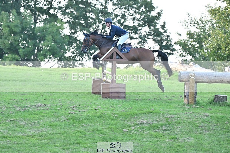 230909-185339-08168 - Cls 14 Snr 1m Derby