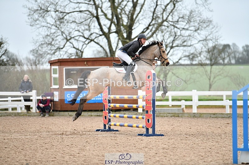 240124A-125436-00584 - Cls 3 Newcomers & 1.10m Open