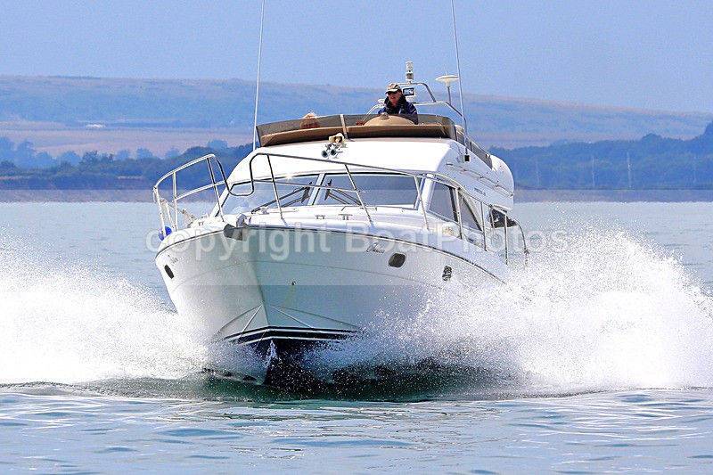 180701 FUSION - PRINCESS 40 1Y3A7033 - Flybridge Cruisers