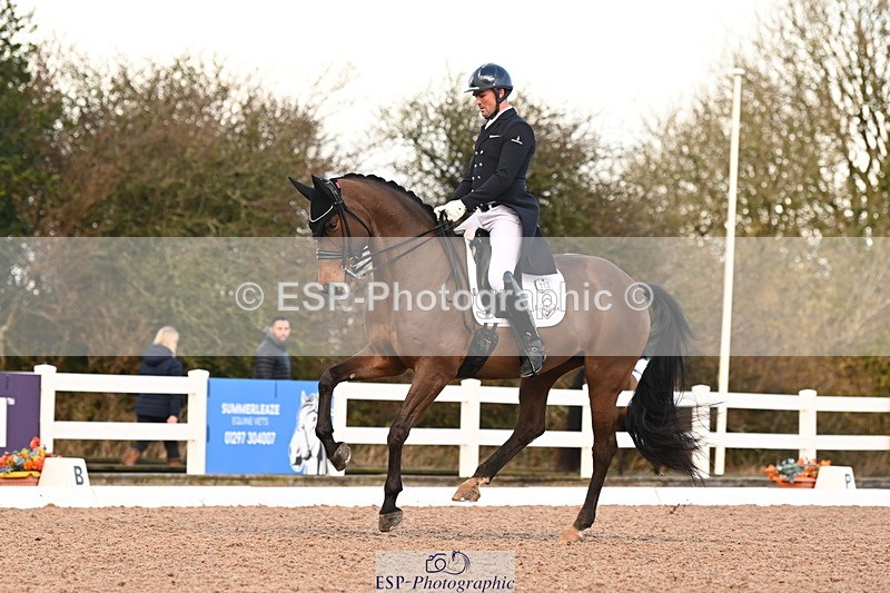 240218A-105834-06106 - 172-Jezz.Palmer-Honey.D'Or