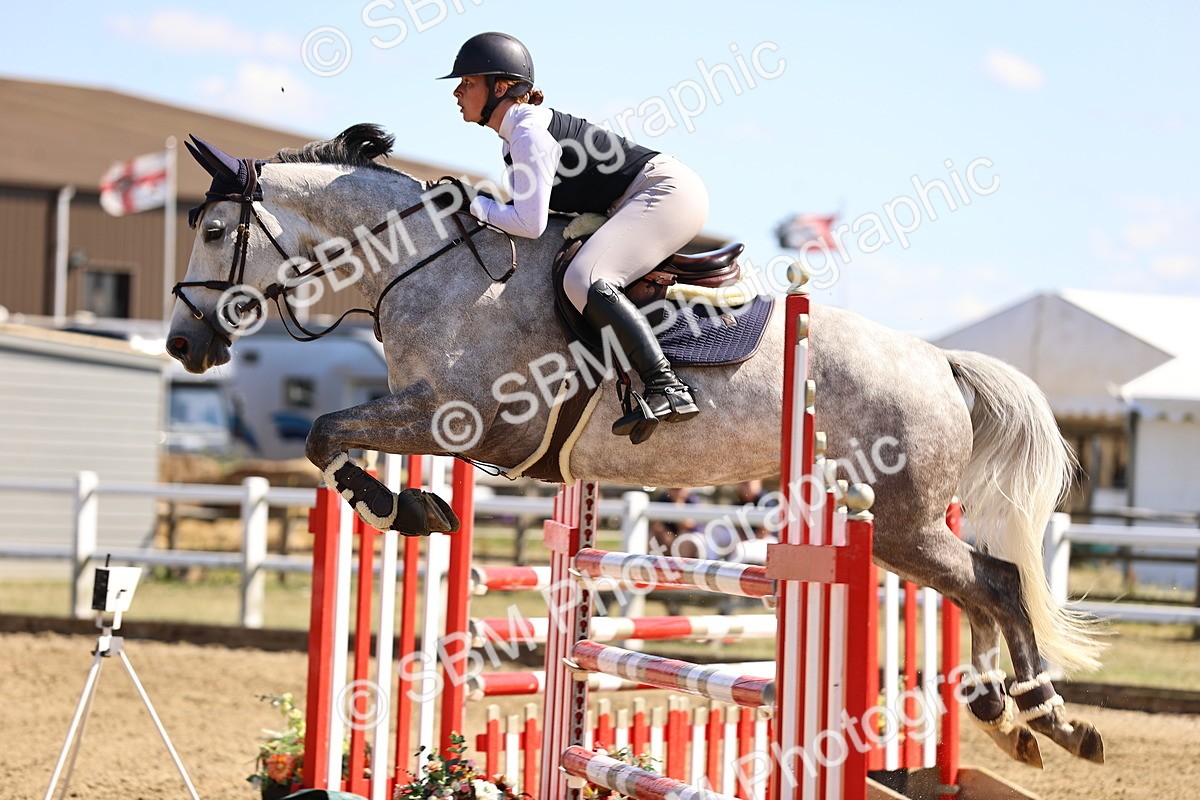 SBM_015344 - Class 16 - Senior foxhunter - 1.20m Open