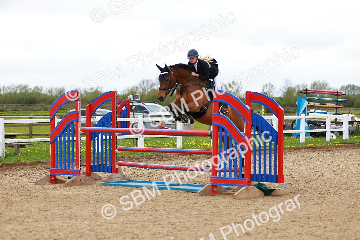 SBM_002397 - Class 10 - Senior Newcomers - 1.10m
