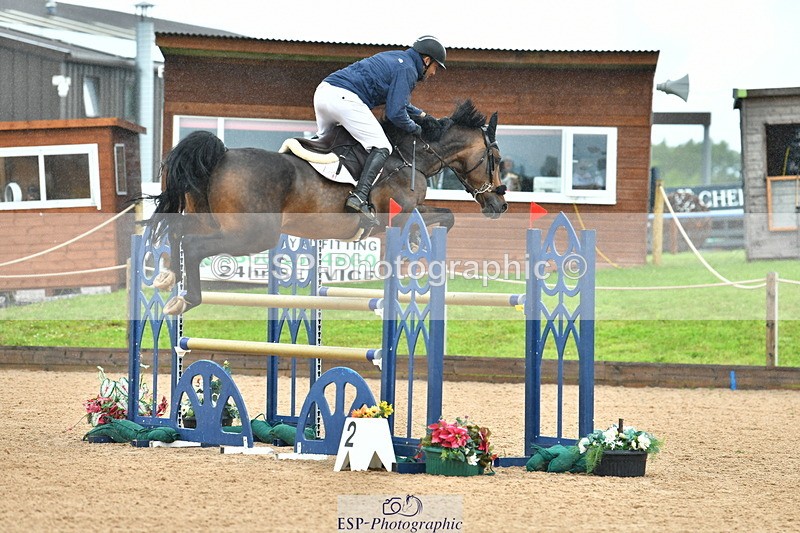 230723A-093238-10565 - Cls 4, 2 Star Small 1.30m