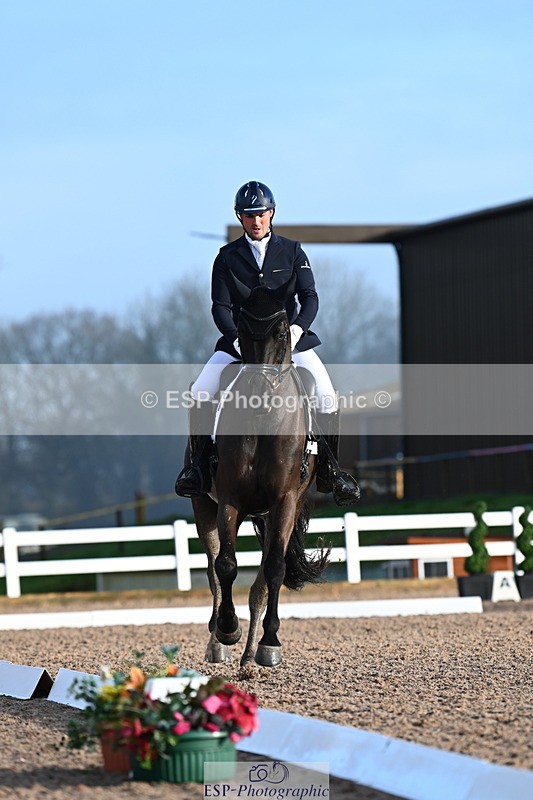 240218A-090835-05245 - 263-Jezz.Palmer-Toddington.Debut