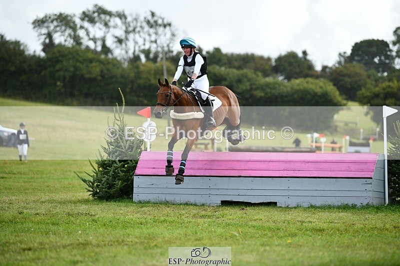 250831-105640-07001 - J-459-Isobel.Thrasher
