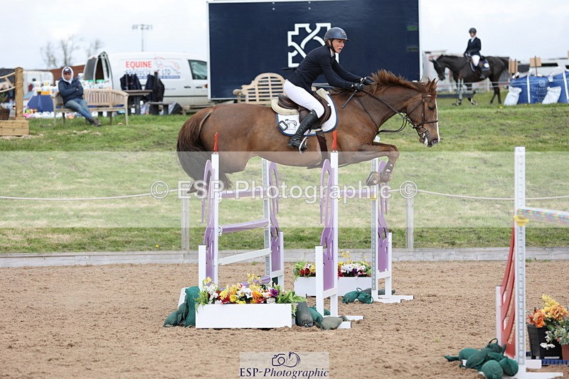 240419A-124609-07429 - Cls 6, 2 Star Medium Tour 1.35m