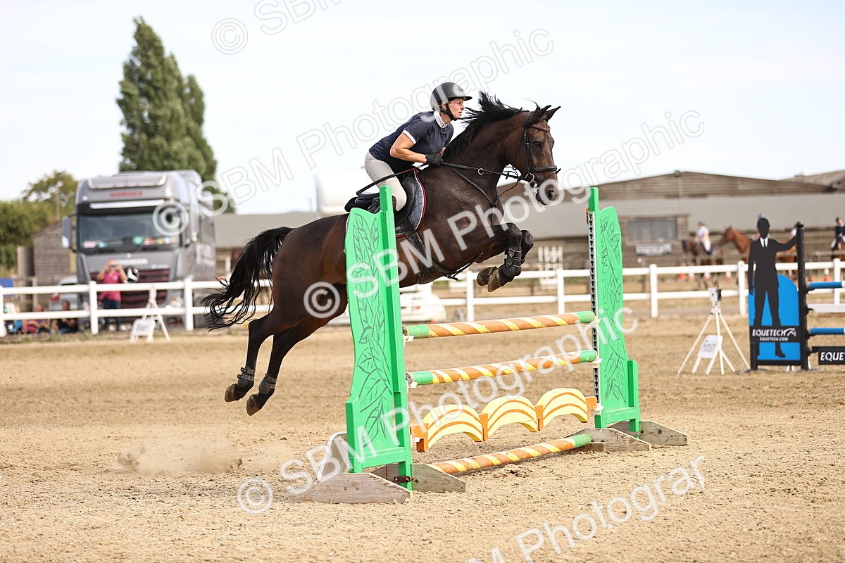 SBM_001471 - Class 6 - Senior Newcomers 1.10m