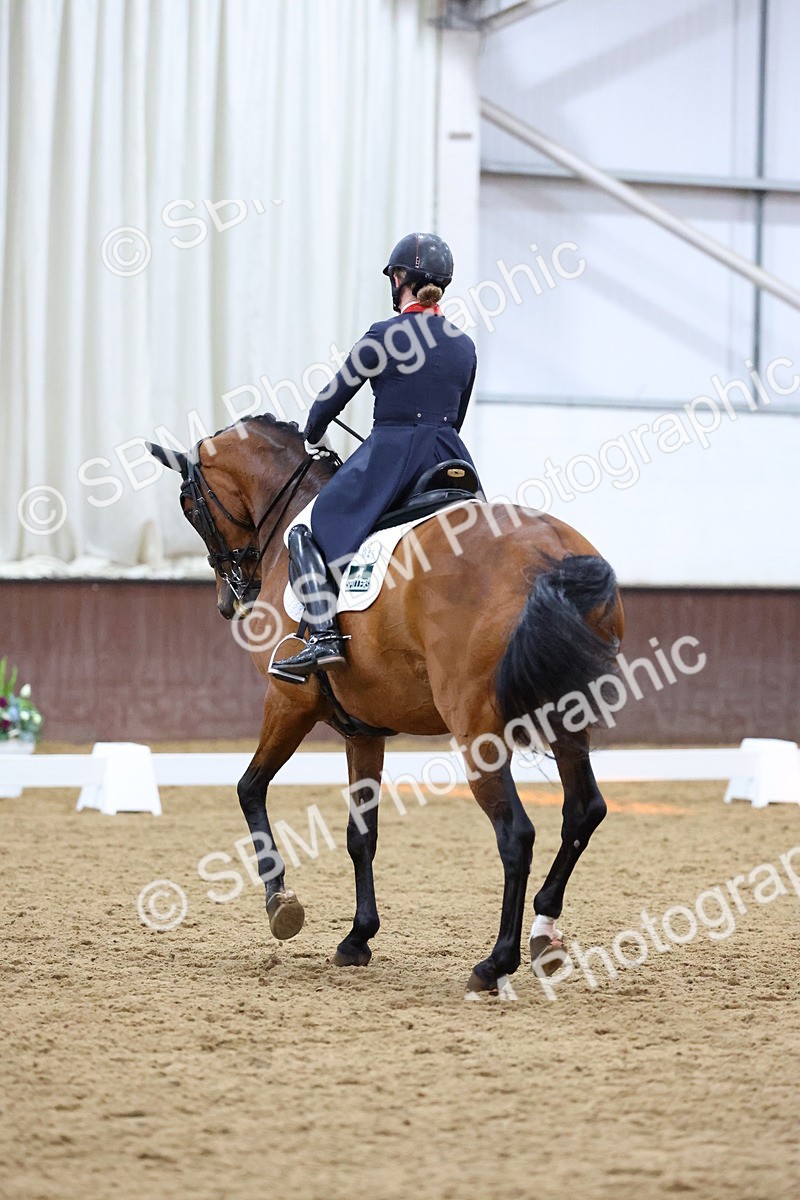 SBM_009604 - Class 14 - FEI Grand Prix - 19.27-20.27