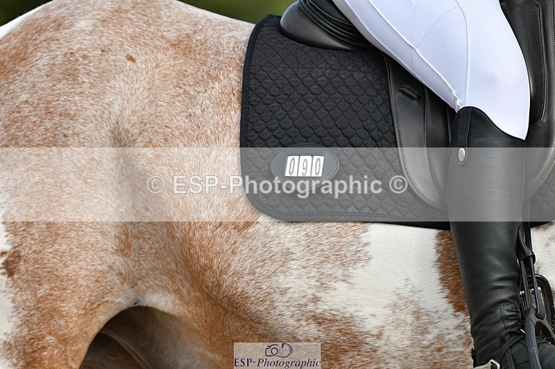 250906-095743-00520 - 090-Isabel.LawsonIn.the.pink