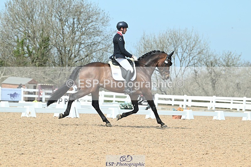 250403-120809-02237 - 048-Angus.Corrie-Deane-Maigret.VD.Watermolen