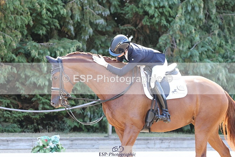 250809A-101326-02544 - 074-Robyn.WalkerSt.Giles.Voila