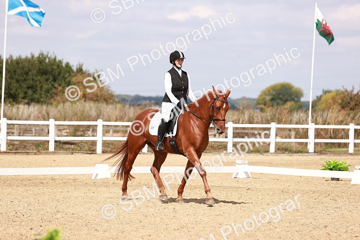 SBM_018486 - Class 17 - Novice 6