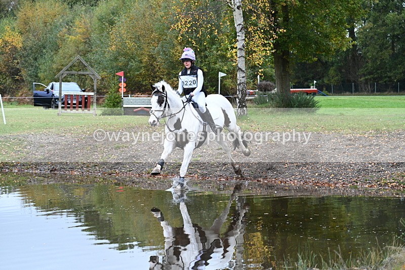 WJ7_2926 - 90cm Cam 2 Water Time 13:29 to 13:47