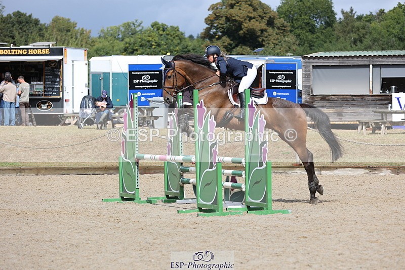 250829A-122159-01623 - Cls 7 British Novice and 90cm