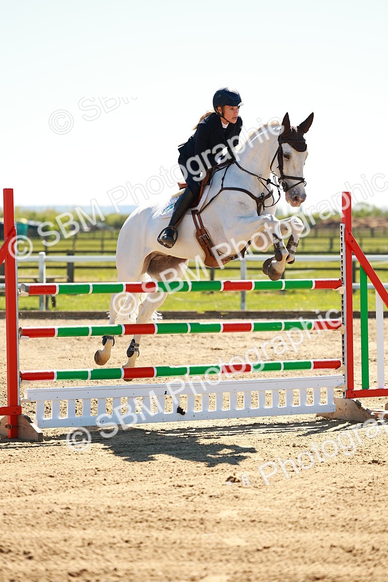 SBM_001637 - Class 5 - Senior Foxhunter - 1.20m