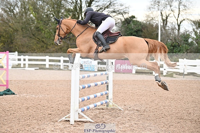 241206-123019-00732 - Cls 5 Newcomers and 1.10m Open