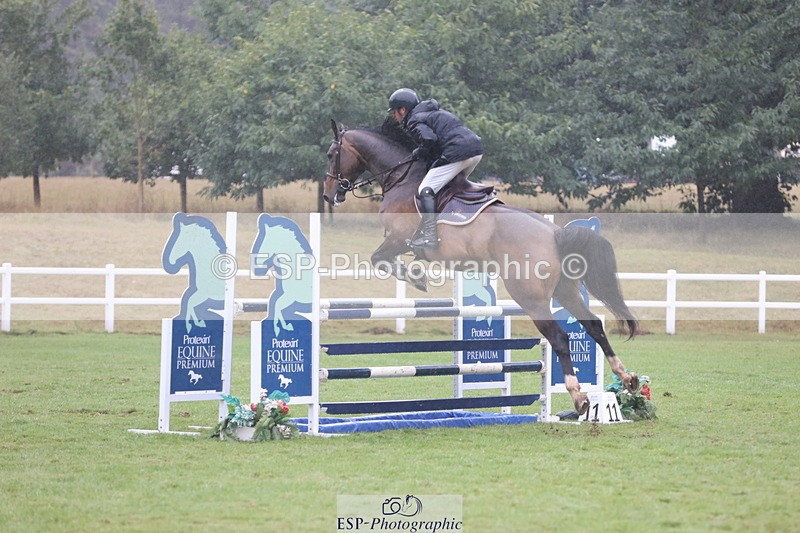 250830A-141021-06905 - Cls 16 Snr Newcomers and 1.10m Open