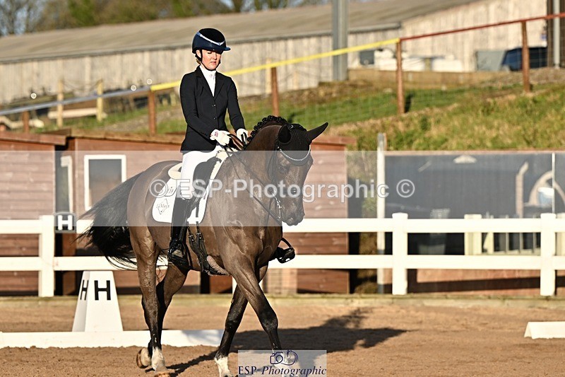 241214-143113-02866 - 139-Holly.Kerslake-Platinum.Cabachon