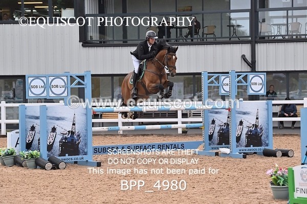 BPP_4980 - CLASS 7 THURS Redpost Equestrian Senior Foxhunter/1.20m Open
