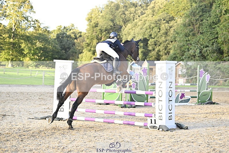 251005A-174320-05488 - Cls 11 Open 1m-1.05m