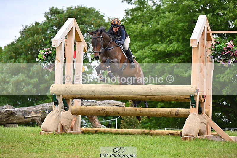 250524A-165613-15099 - C-275-Kat.Raybould-ROYAL.CATCH