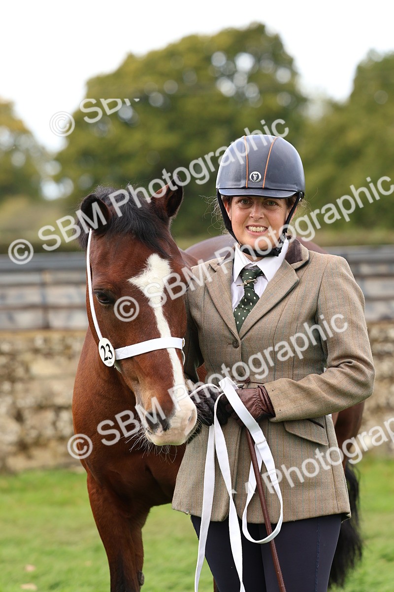 SBM_40783 - S25 -  Veteran In Hand