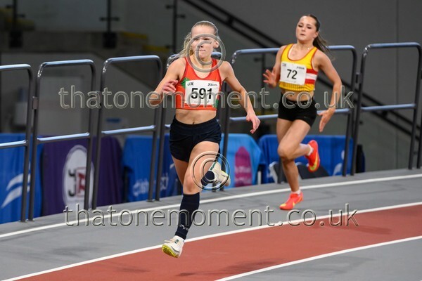 Age26SUN-927608 - Track Female