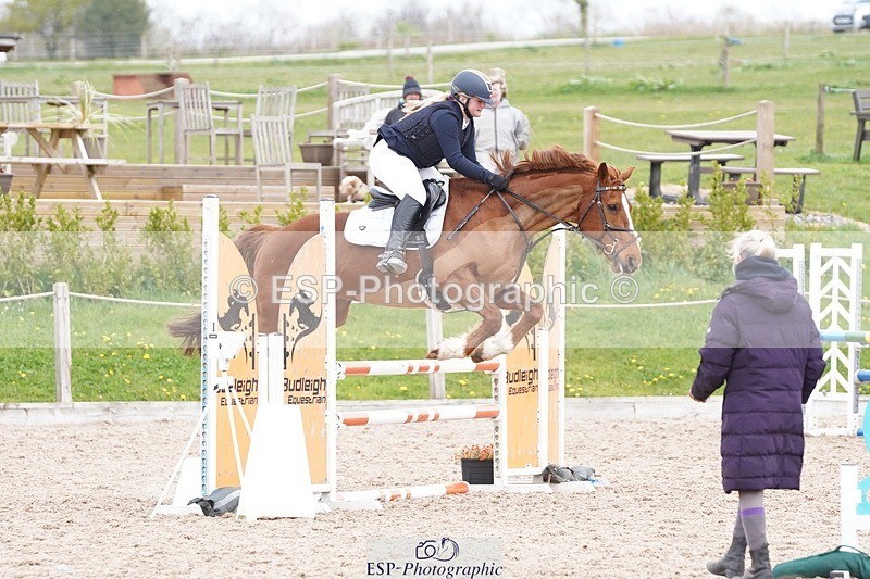 250414-140242-01060 - 90cm Round 2