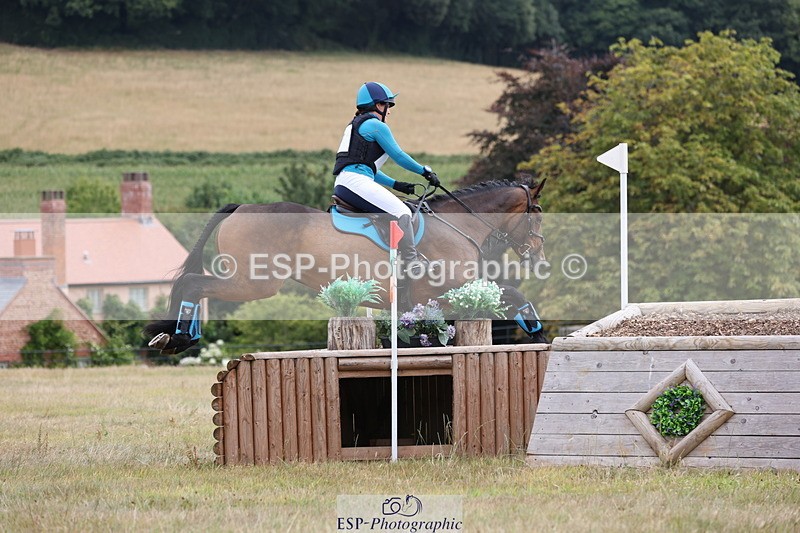 250802A-110543-01656 - B-061-Vicky.Stacey-HIGHDALE.AUTUMN.SUNRISE