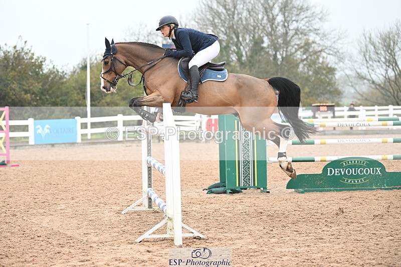 241102A-123800-04603 - SAT Cls 15 Foxhunter and 1.20m Open