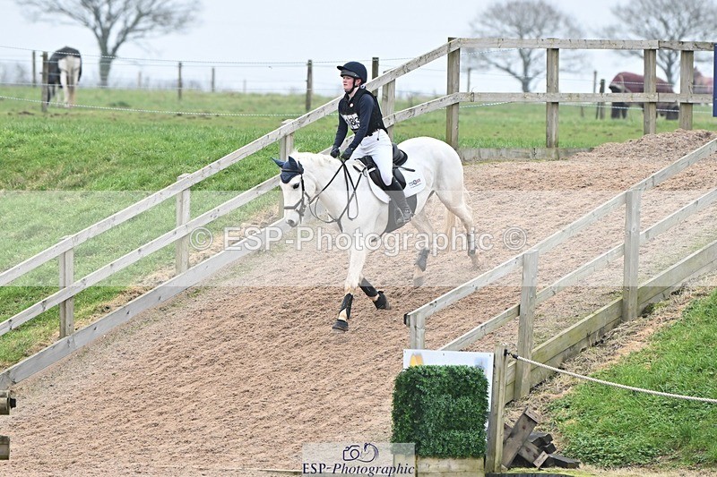 250118-135541-01363 - Cls 3A&B 90cm 13.20 to Coursewalk