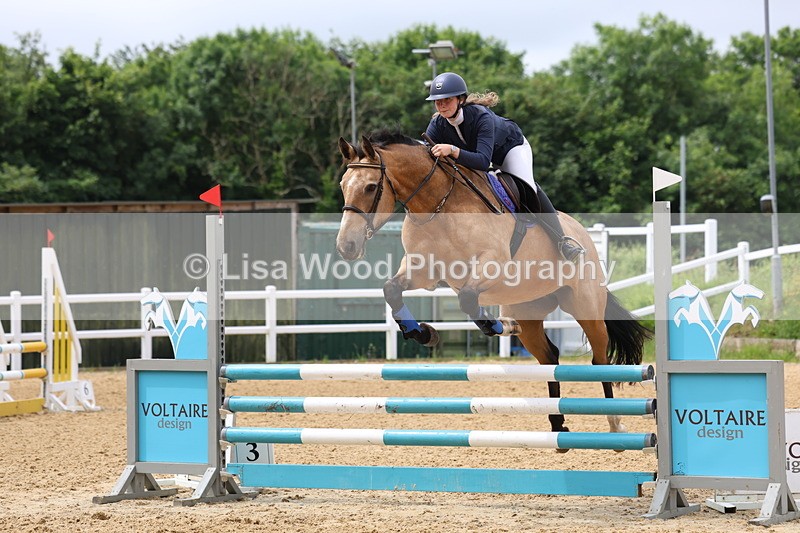 3E7A6286 - Class 4: Senior British Novice/90cm open