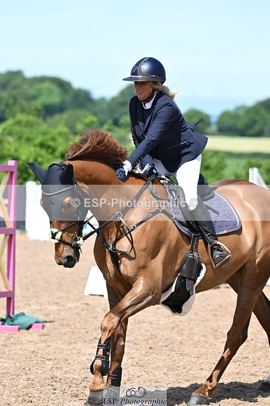 260523-111320-00303 - Cls 16+17 Club and Schools 70cm